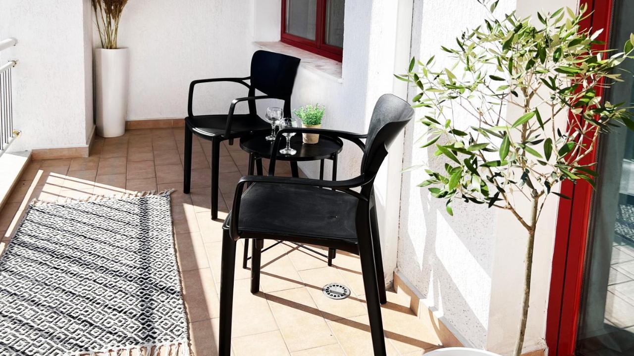 Lilly'S Apartment Plazh Dıraç Dış mekan fotoğraf